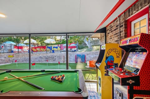 Resort Style Backyard Game Room Pool Hot Tub House in San Antonio