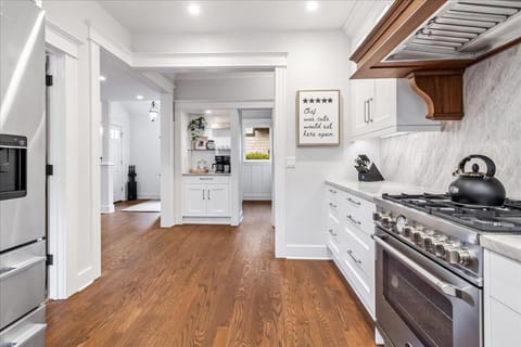 3988 Cannery Cottage home House in Pacific Grove