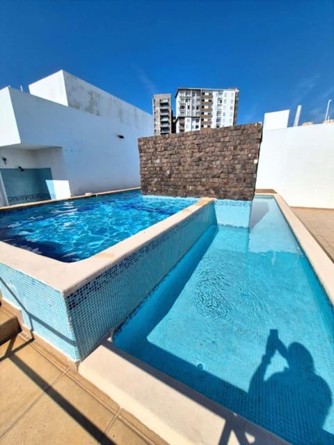 Property building, Day, Pool view, Swimming pool