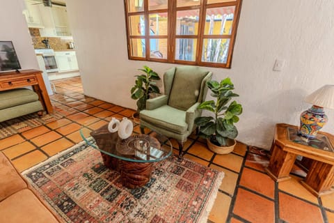 Casa Hidalgo Hideaway House in Chapala