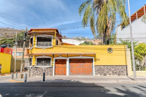 Casa Hidalgo Hideaway House in Chapala