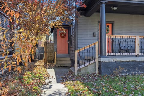 Bright and Spacious Broad Ripple family Getaway House in Meridian-Kessler