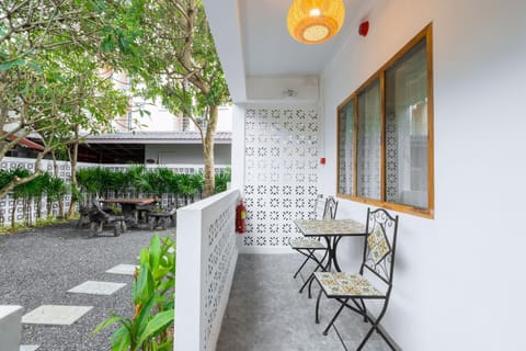 Property building, Patio, Garden, View (from property/room), Balcony/Terrace, Garden view