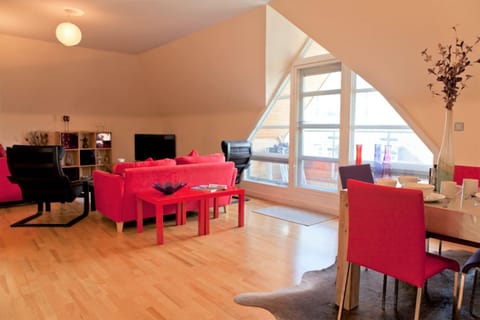 Communal lounge/ TV room, Living room