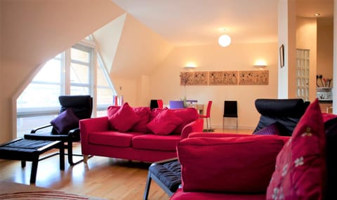 Communal lounge/ TV room, Living room