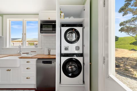 pet friendly, washing machine, dryer