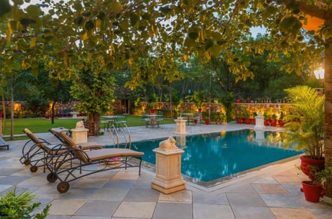 Swimming pool