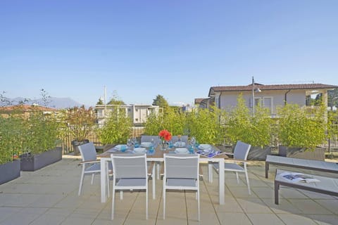 View (from property/room), Balcony/Terrace, Balcony/Terrace, Dining area