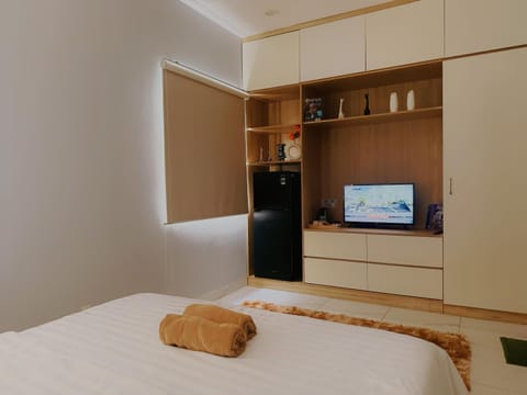 TV and multimedia, Photo of the whole room, Bedroom