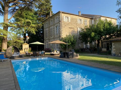 Property building, Patio, Spring, Day, Summer, Garden, Garden, Garden view, Pool view, Swimming pool, Swimming pool, sunbed