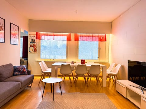 Large Group Fireside Cabin Cabin in Rovaniemi