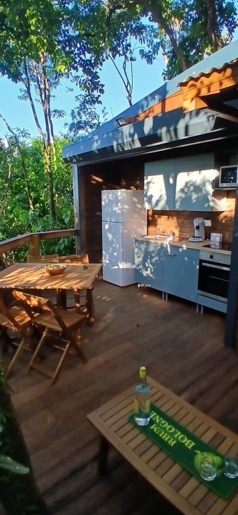 Patio, Kitchen or kitchenette, Dining area