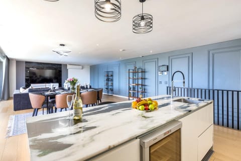 Living room, kitchen