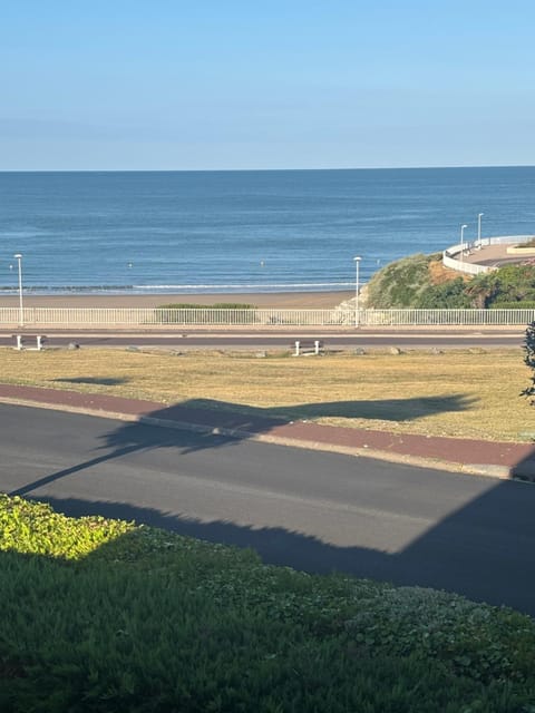 Day, Neighbourhood, Beach, Sea view