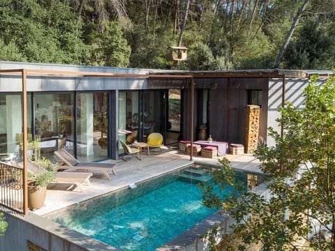 Property building, Patio, Garden, Garden view, Pool view, sunbed