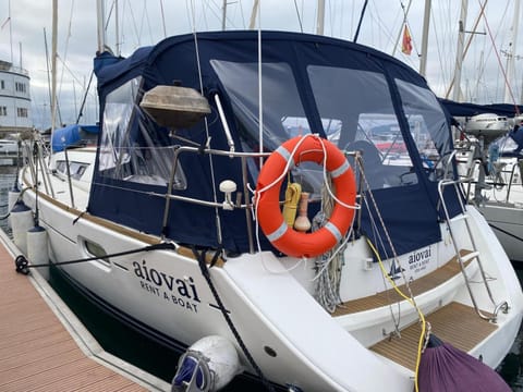 Sailboat Barco Velero Vigo Docked boat in Vigo