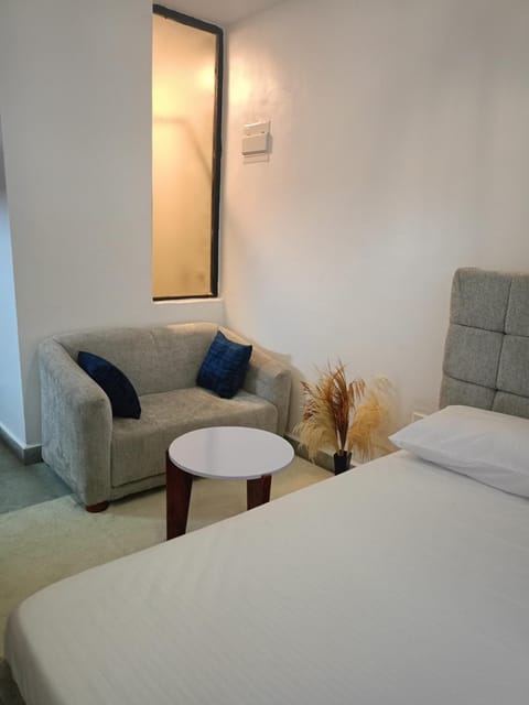 Bed, Living room