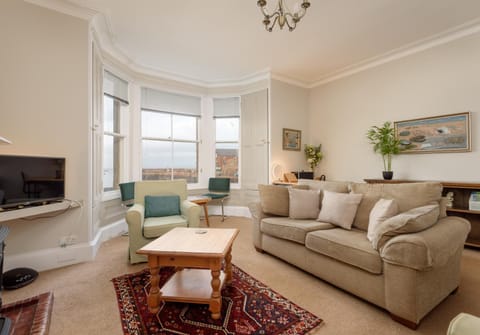 TV and multimedia, Living room, Seating area, Sea view