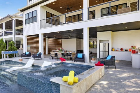 497 on the Lake and Concierge Services House in Kingsland