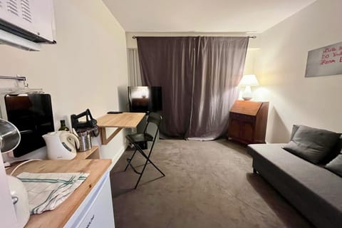 Bright studio near the Parc des Princes Apartment in Paris