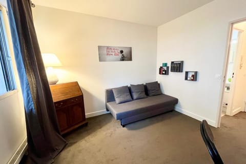 Bright studio near the Parc des Princes Apartment in Paris