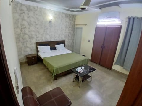 Bed, Photo of the whole room, Bedroom, wardrobe, air conditioner