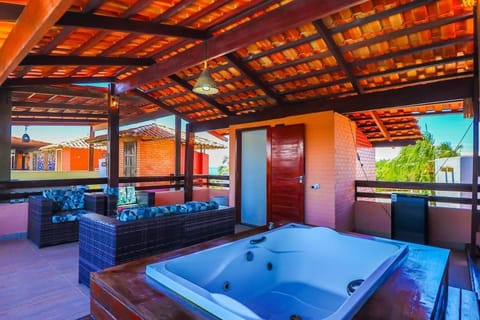 Hot Tub, Solarium, Balcony/Terrace