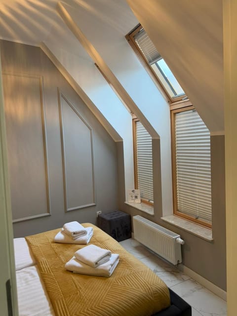 Bed, View (from property/room), Photo of the whole room, Bedroom, towels, wardrobe