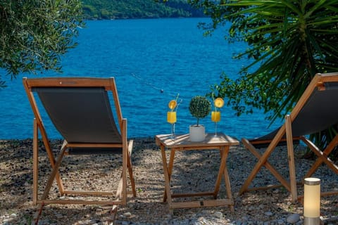 Silvio Beach House - Shoreline Haven House in Plat