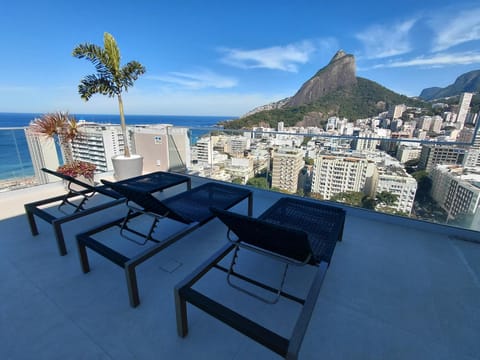 View (from property/room), City view