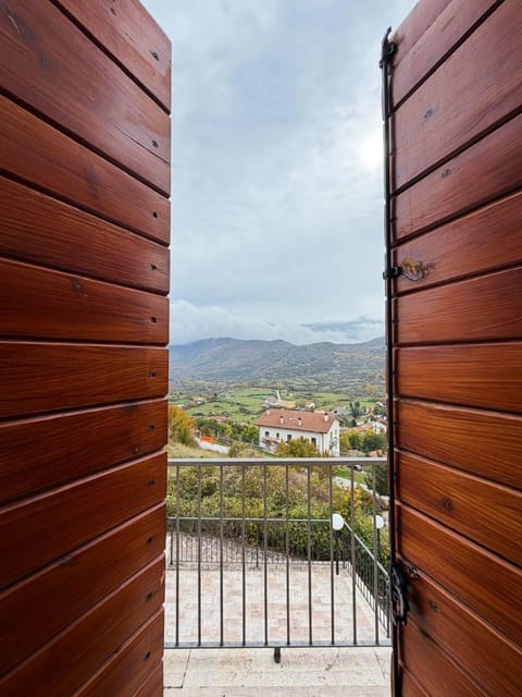 Natural landscape, View (from property/room), Balcony/Terrace, Mountain view