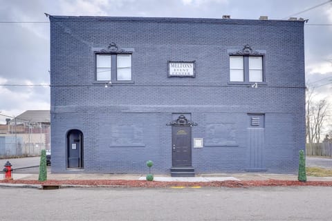 Spacious Condo 4 Mi to Pro Football Hall of Fame! Apartment in Canton