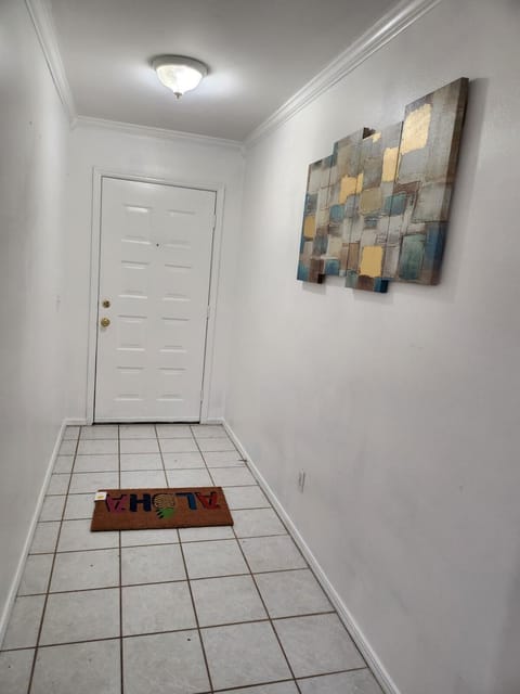 Loue house in edmond, oklahoma by UCO Villa in Edmond