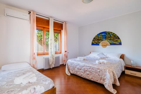 Property building, Living room, Bedroom