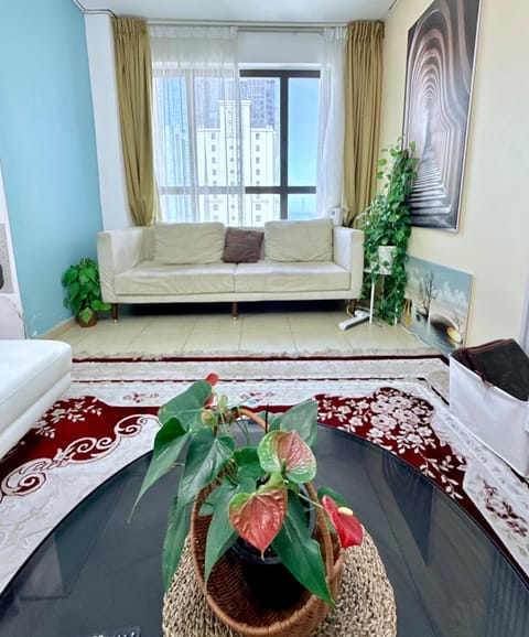 WAHA WOW Bed space Available in Luxury Apartment Hostel in Dubai