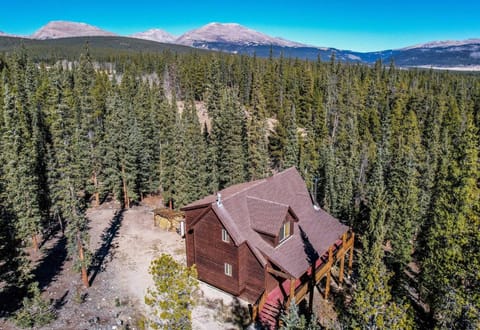 Property building, Natural landscape, Bird's eye view, Mountain view
