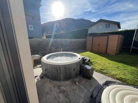 Day, Natural landscape, Hot Tub, Mountain view