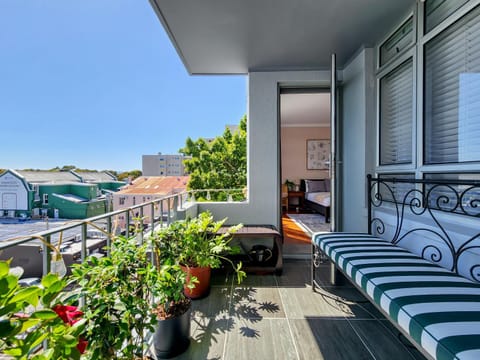 View (from property/room), Balcony/Terrace, Balcony/Terrace, City view