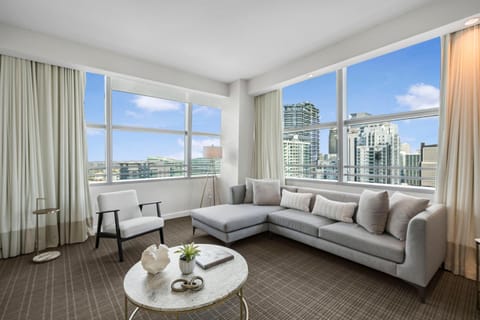 View (from property/room), Living room, Seating area
