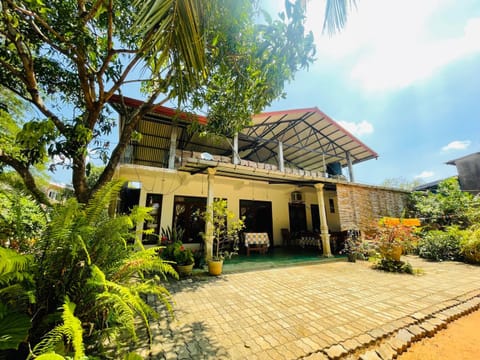 Property building, Garden, Garden view