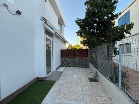 Property building, Day