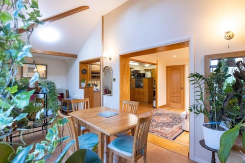 Bright, spacious house House in Edinburgh