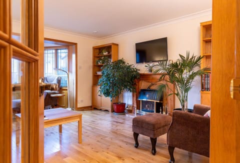 Bright, spacious house House in Edinburgh