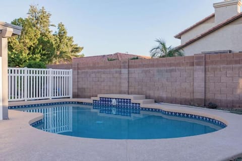 Gilbert Home Private fenced Pool Family Fun and Prime Location House in Gilbert