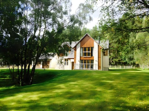 Carn Mhor Lodge House in Scotland