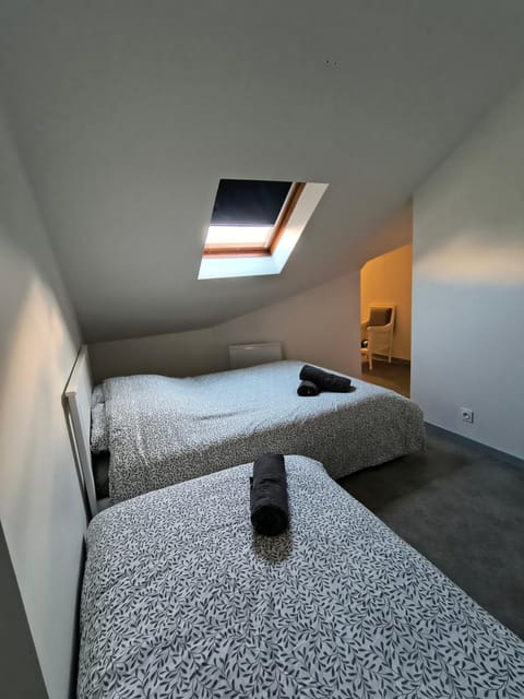 Appartement La cabane perchée 9 personnes wifi Apartment in Le Mans