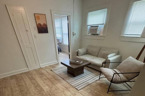 Fully Furnished Monthly Stay or Weekend Getaway Apartment in Hot Springs