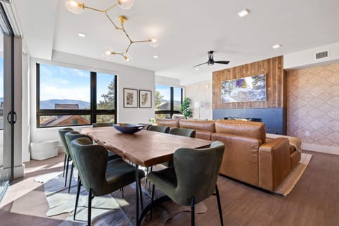 Frisco Flats Condo - Mountain Views, Private Hot Tub, Downtown Apartment in Frisco