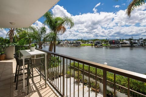 Balcony/Terrace, River view