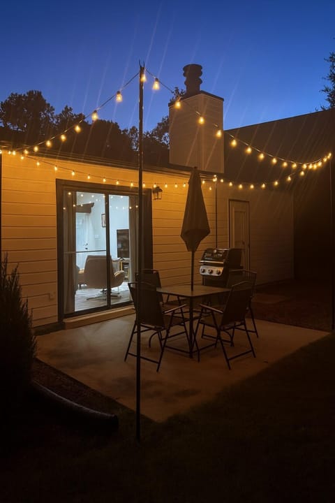 Quiet Stylish Stay with Office Space near Downtown House in Greenville